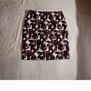 Floral Patterned Skirt - Red and Black